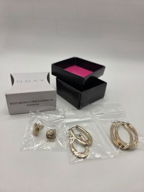 1641. Avon Goldtone Bold Metals 3-Pair Earring Set